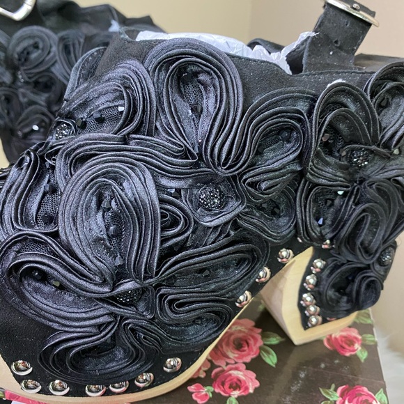 Jeffrey Campbell Vintage Flower Suede Shoes - Picture 10 of 15